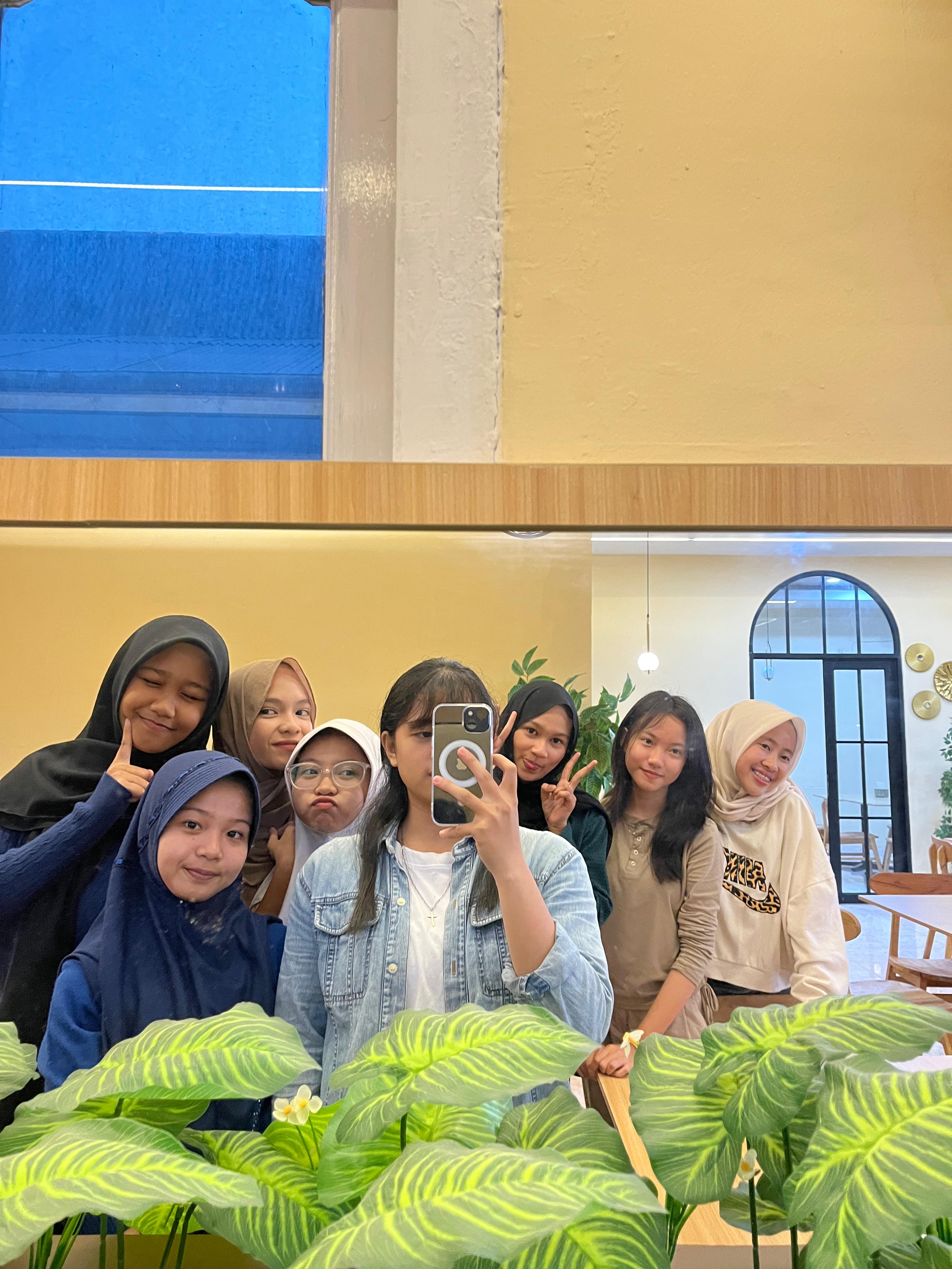 Friend 6